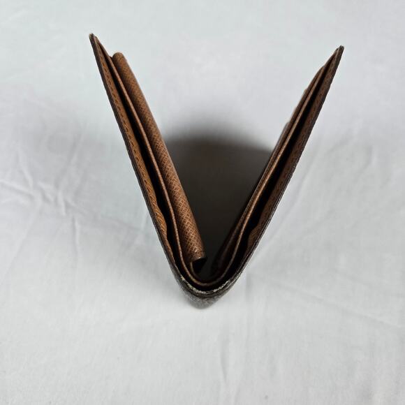 Louis Vuitton Monogram Bifold Wallet w/ Coin Pouch - Picture 5 of 16